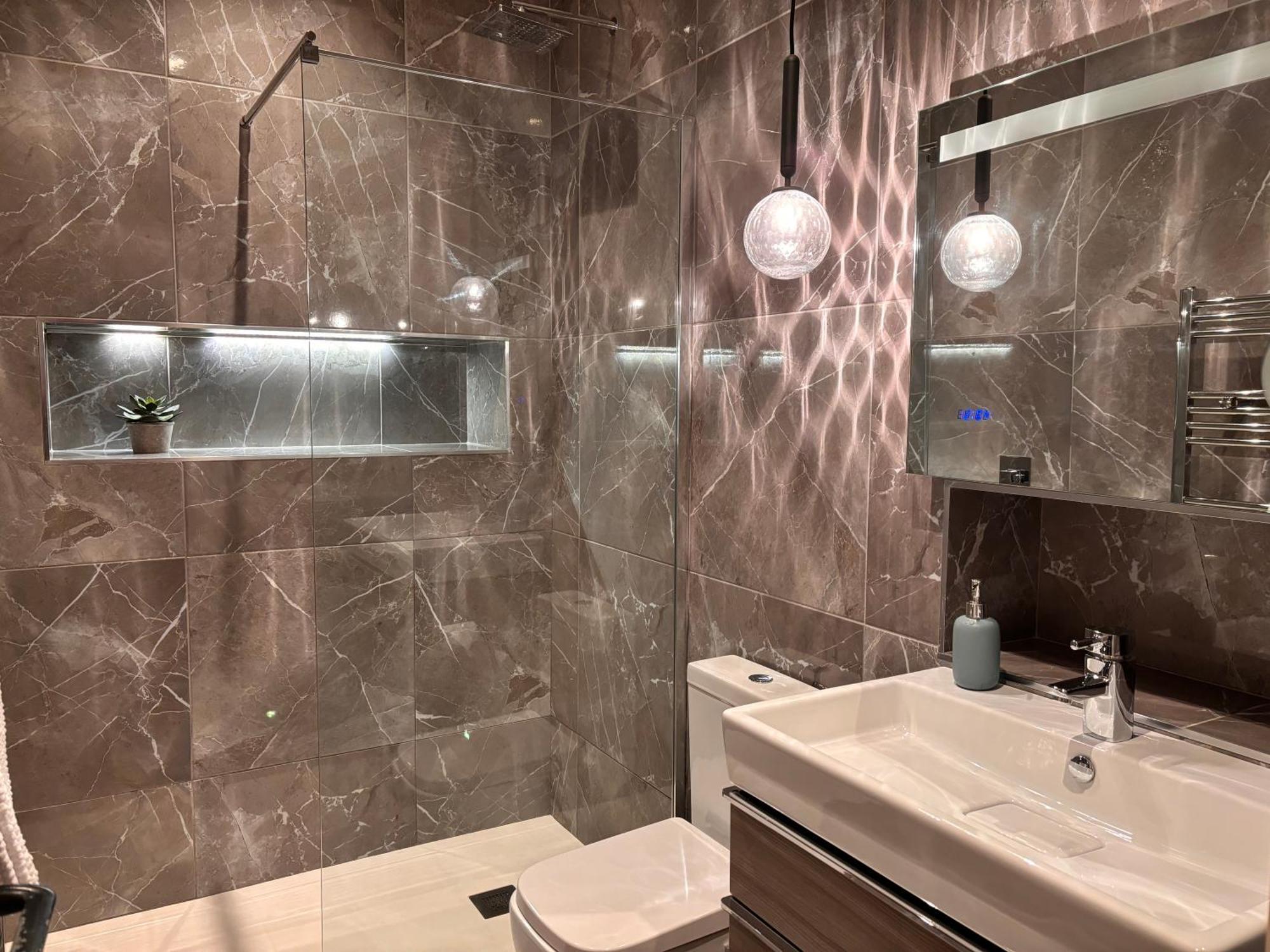 Luxurious 2 Bedroom Apartment With Sea View In Monkstown Blackrock  Exterior foto